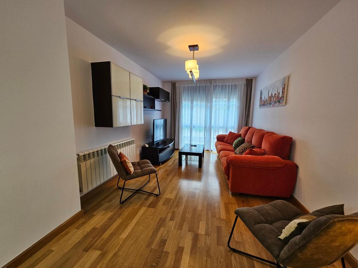 13B01 Apartamento Con Terraza Y Garaje ริวาเดเซญา ภายนอก รูปภาพ