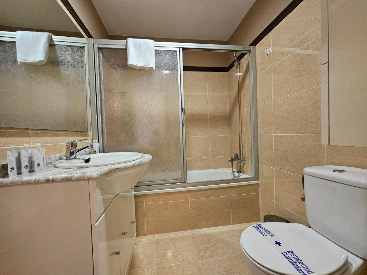 13B01 Apartamento Con Terraza Y Garaje ริวาเดเซญา ภายนอก รูปภาพ